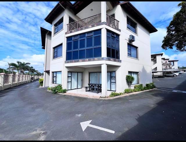 3 BEDROOM PROPERTY TO RENT IN UVONGO BEACH